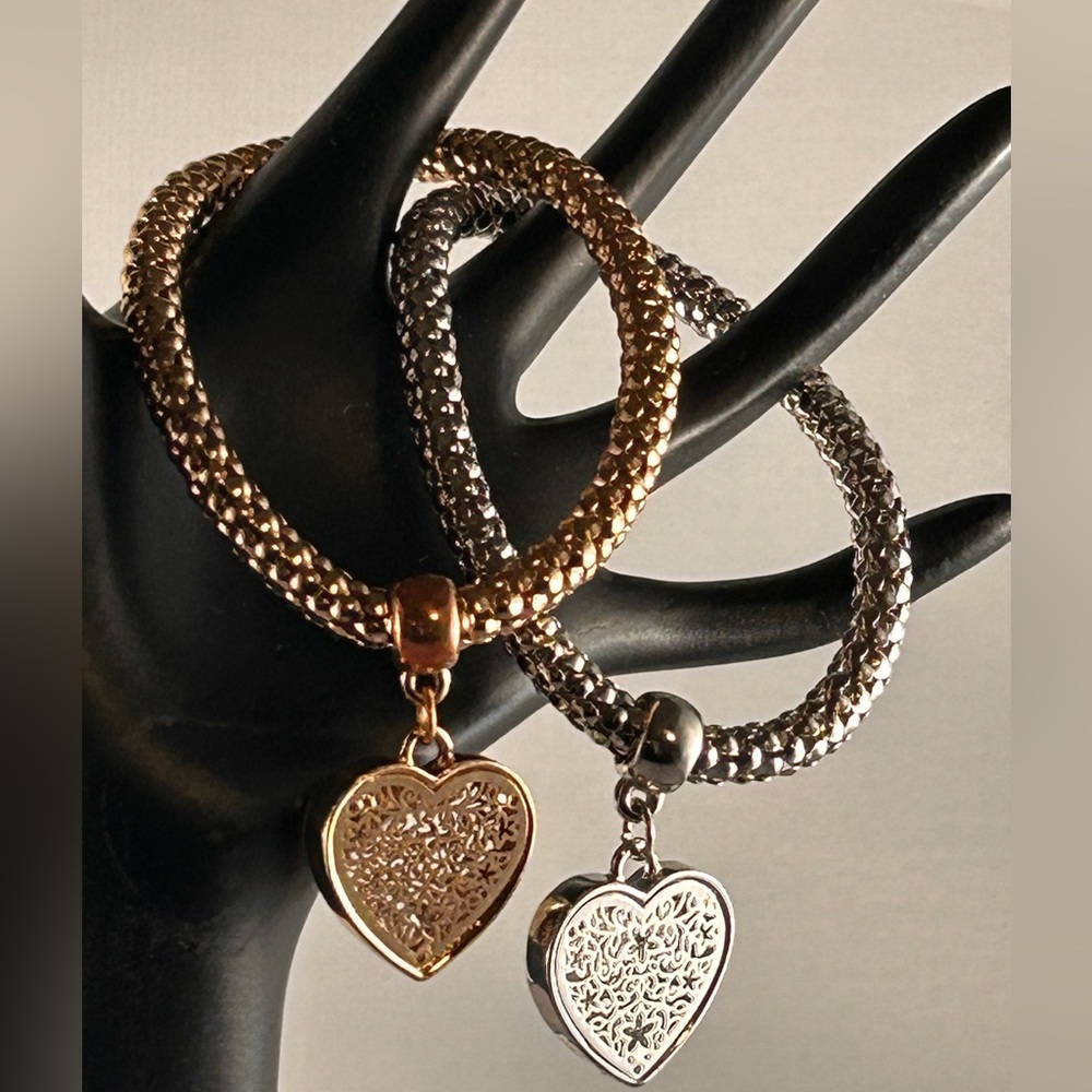 2-Bracelets